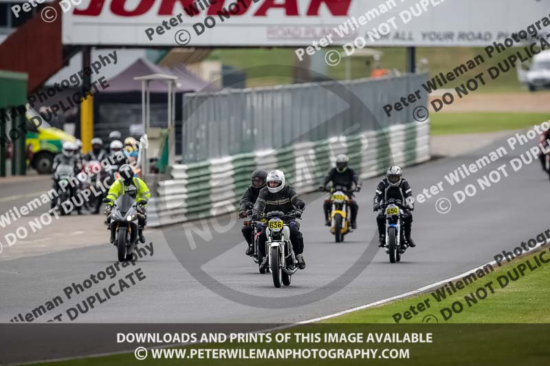 Vintage motorcycle club;eventdigitalimages;mallory park;mallory park trackday photographs;no limits trackdays;peter wileman photography;trackday digital images;trackday photos;vmcc festival 1000 bikes photographs
